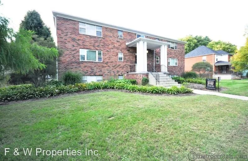 Charming 1-Bedroom Flat in the Heart of Franklin Park!