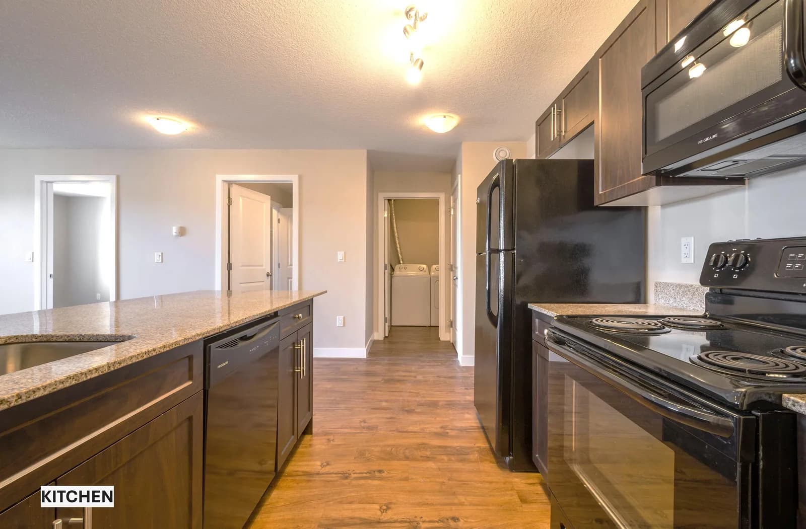 2 BED & 2 BATH APARTMENT