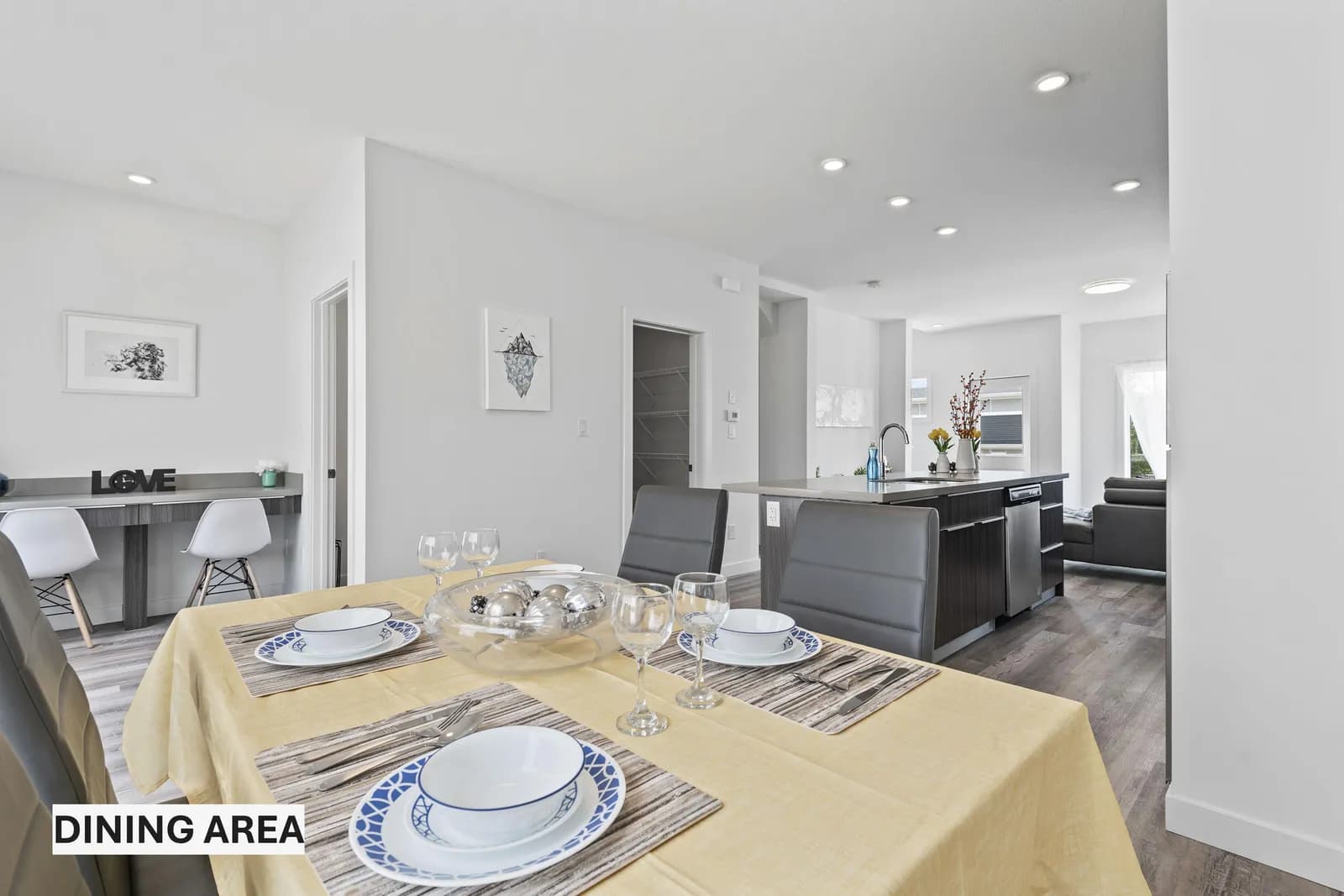 3 Bed + Den + 2.5 Bath + 2 Garage Towmhome