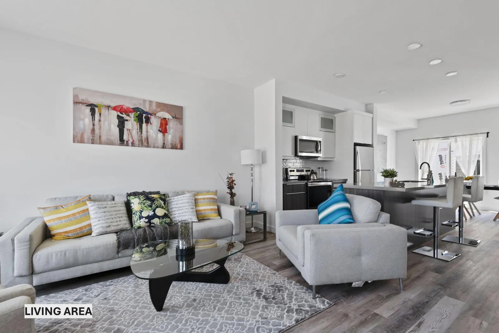 BEAUTIFUL 3 BED + DEN / 2.5 BATH TOWNHOMES