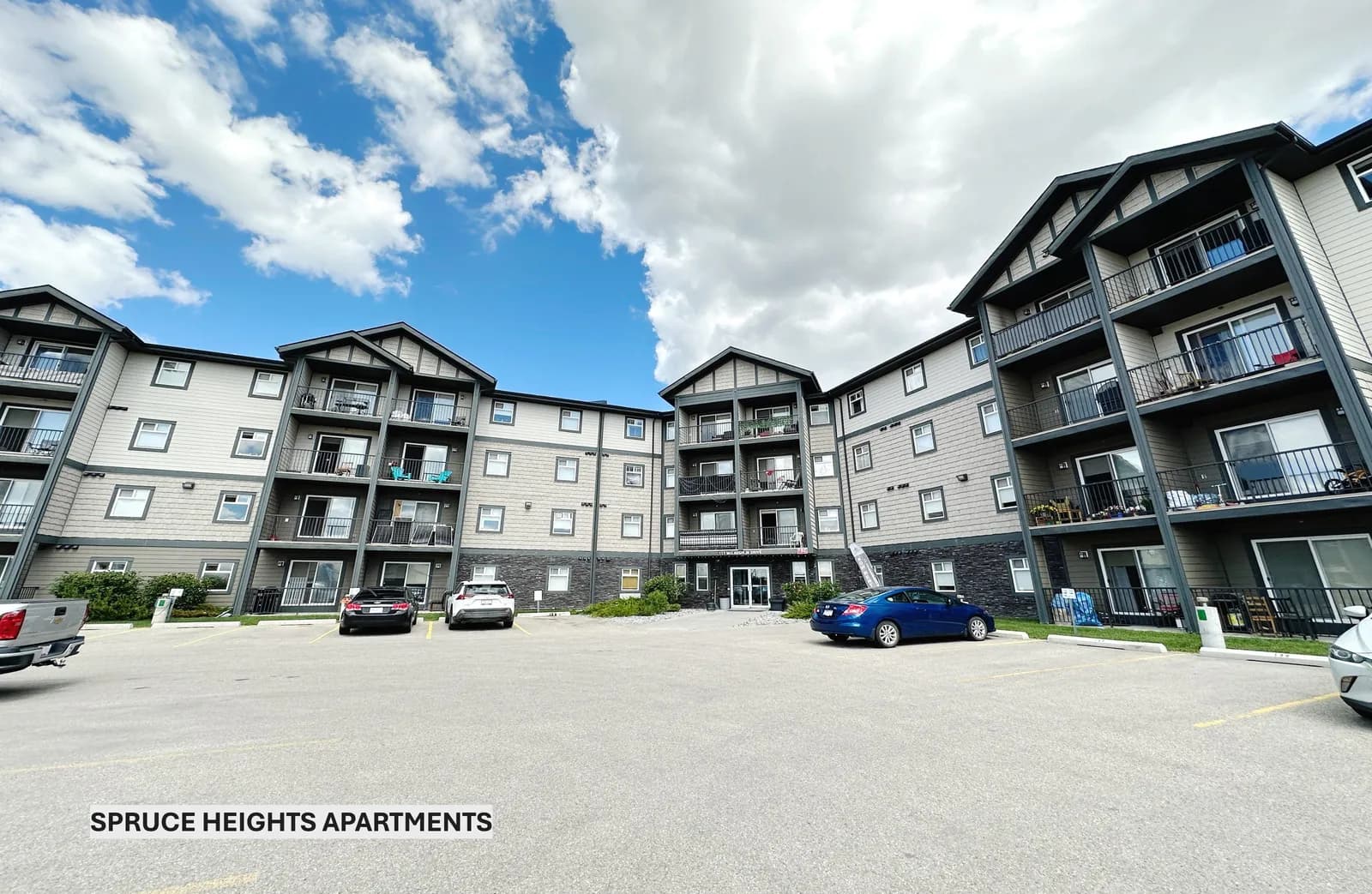 2 BED & 1 BATH APARTMENT