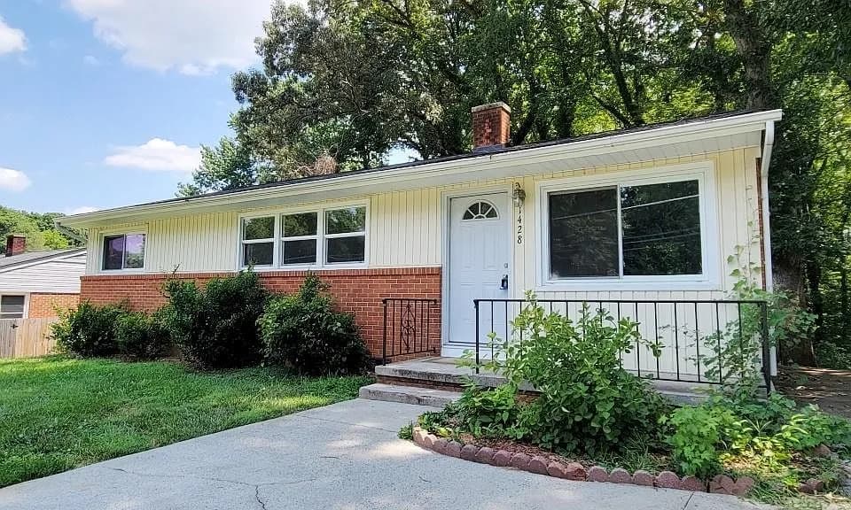 3Br/1Ba ranch for rent high point, NC 27262