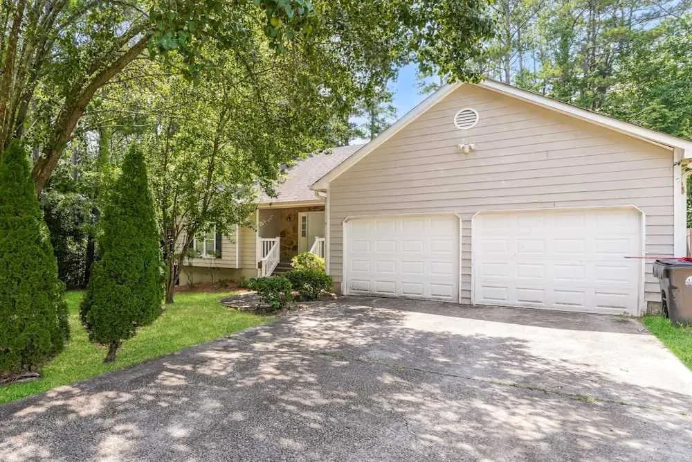 Spacious 3BD/2BA Home | 1571 Sqft | Quiet Marietta Neighborhood — house rental in Marietta, GA