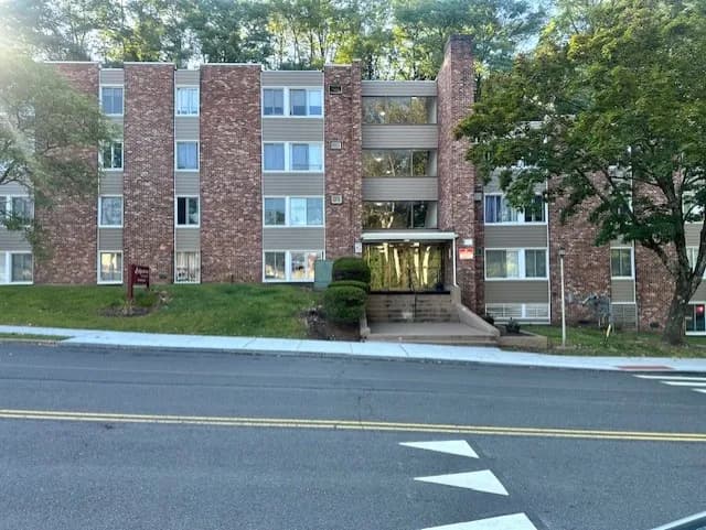 Ledgecrest Apartments LLC