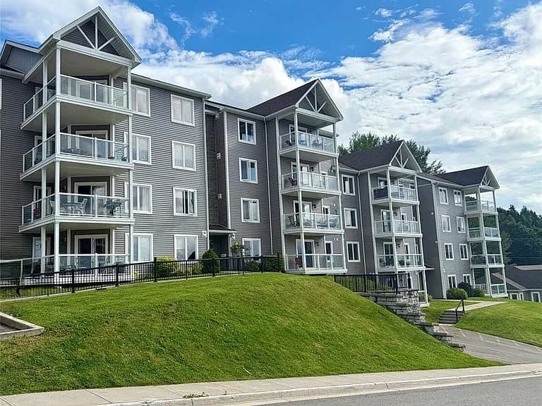Enjoy the comfort and convenience of condo living in this beautifully maintained