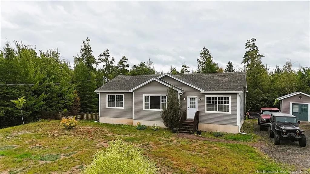 This well maintained three bedroom / two bath