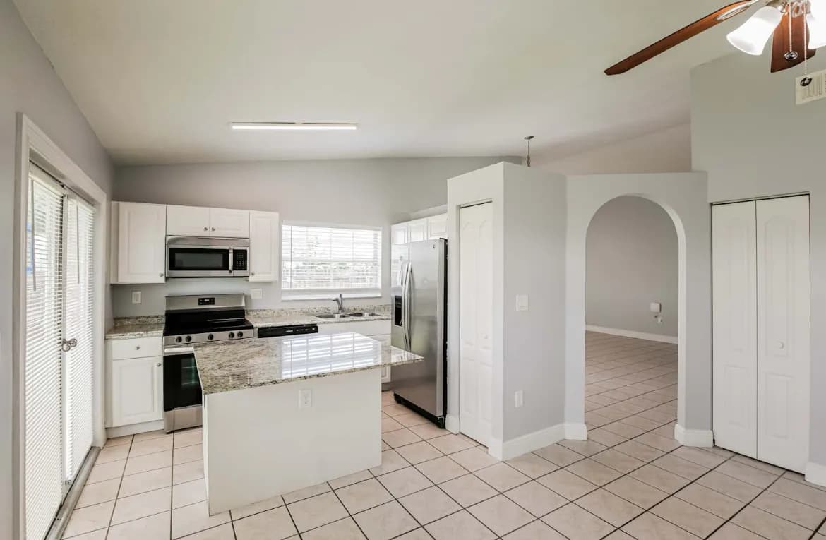 Lovely Single Family House For Rent 3Bedroom And 2Bathroom
