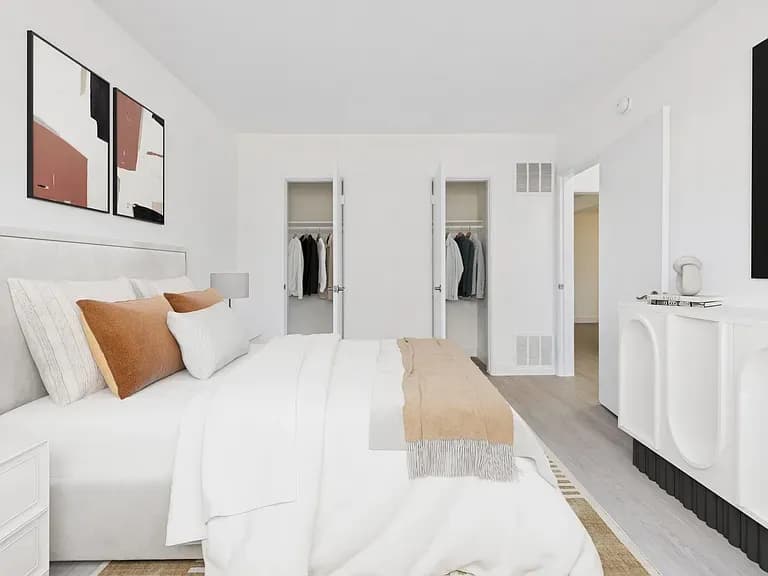 Elegant 1-Bed/1-Bath Loft Retreat with High-End Designer Finishes