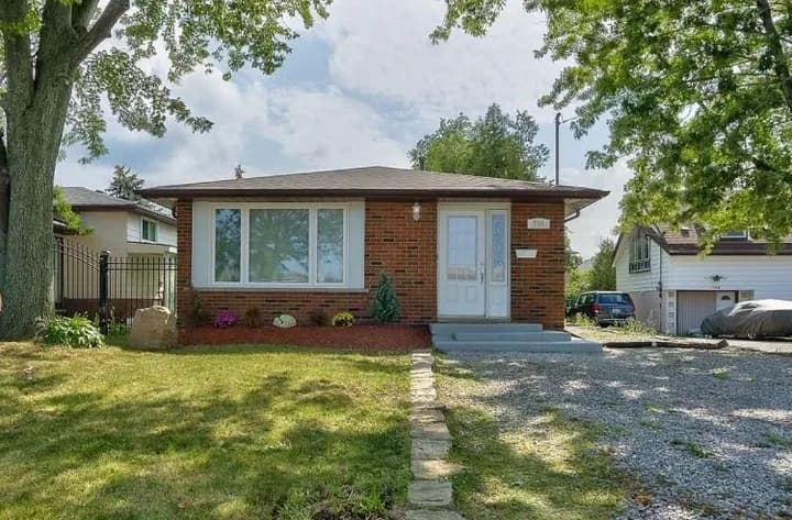 Spacious 3-Bedroom, 1-Bathroom Family Home