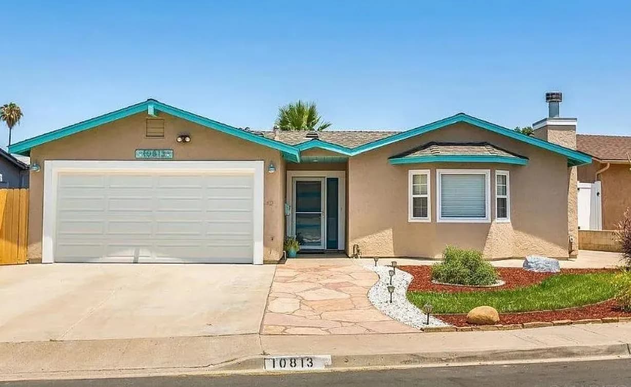 3 bedrooms and 2 bathrooms, this home provides 1648 sq ft