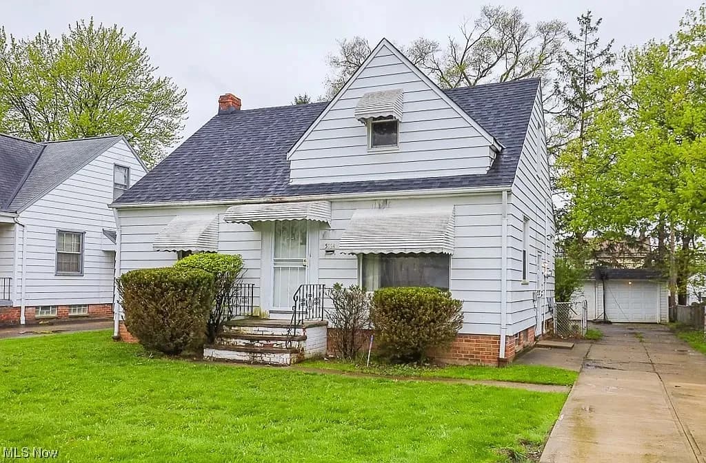 Charming Maple Heights Home for Rent – 5164 Catherine St