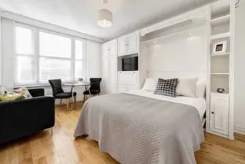 Furnished 1 Bedroom