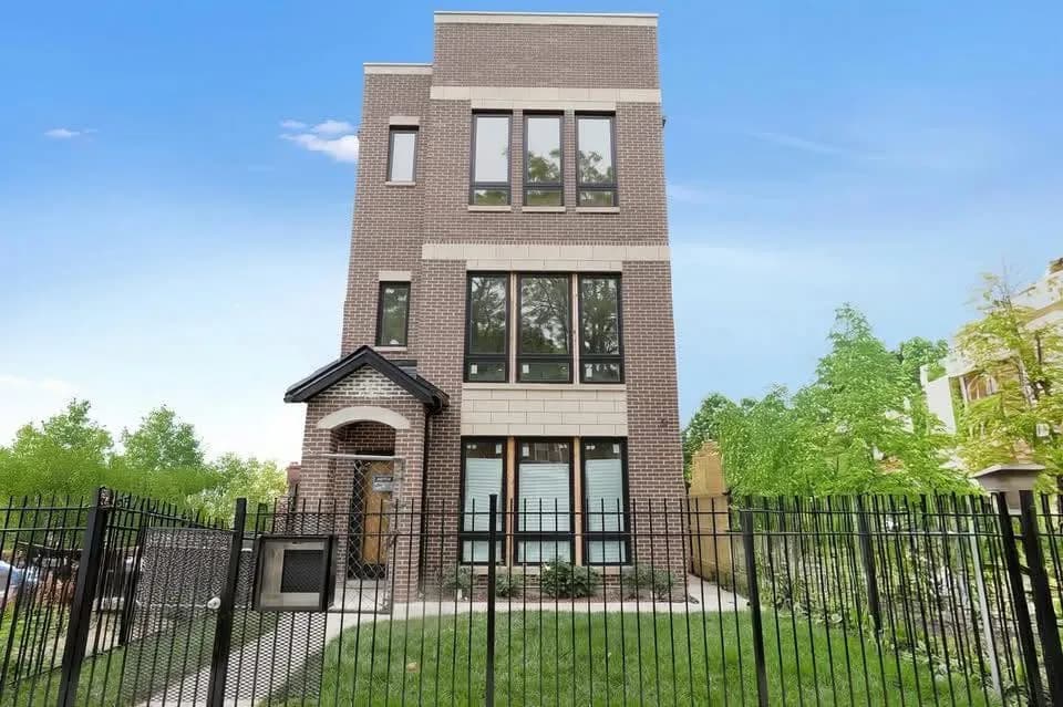 Stunning New-construction 3-bedroom Home for Rent — apartment rental in Chicago, IL