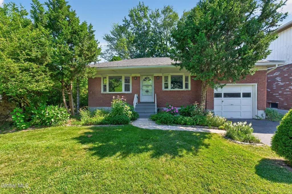 House For rent — house rental in Albany,, NY