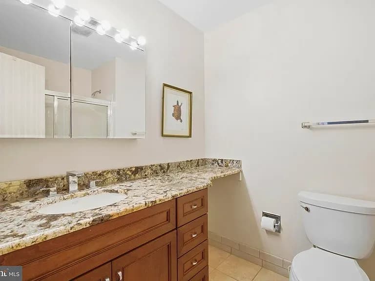 Cozy 3 Bedroom Townhouse in Quiet Neighborhood — townhouse rental in North Bethesda, MD