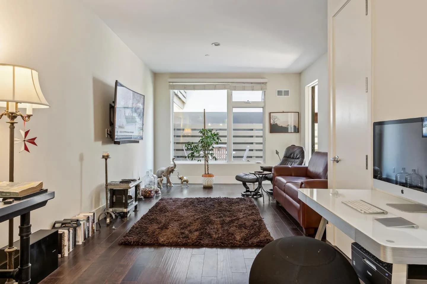 Neighborhood~Burlingame.1838 Ogden Drive condominium building — apartment rental in Burlingame, CA