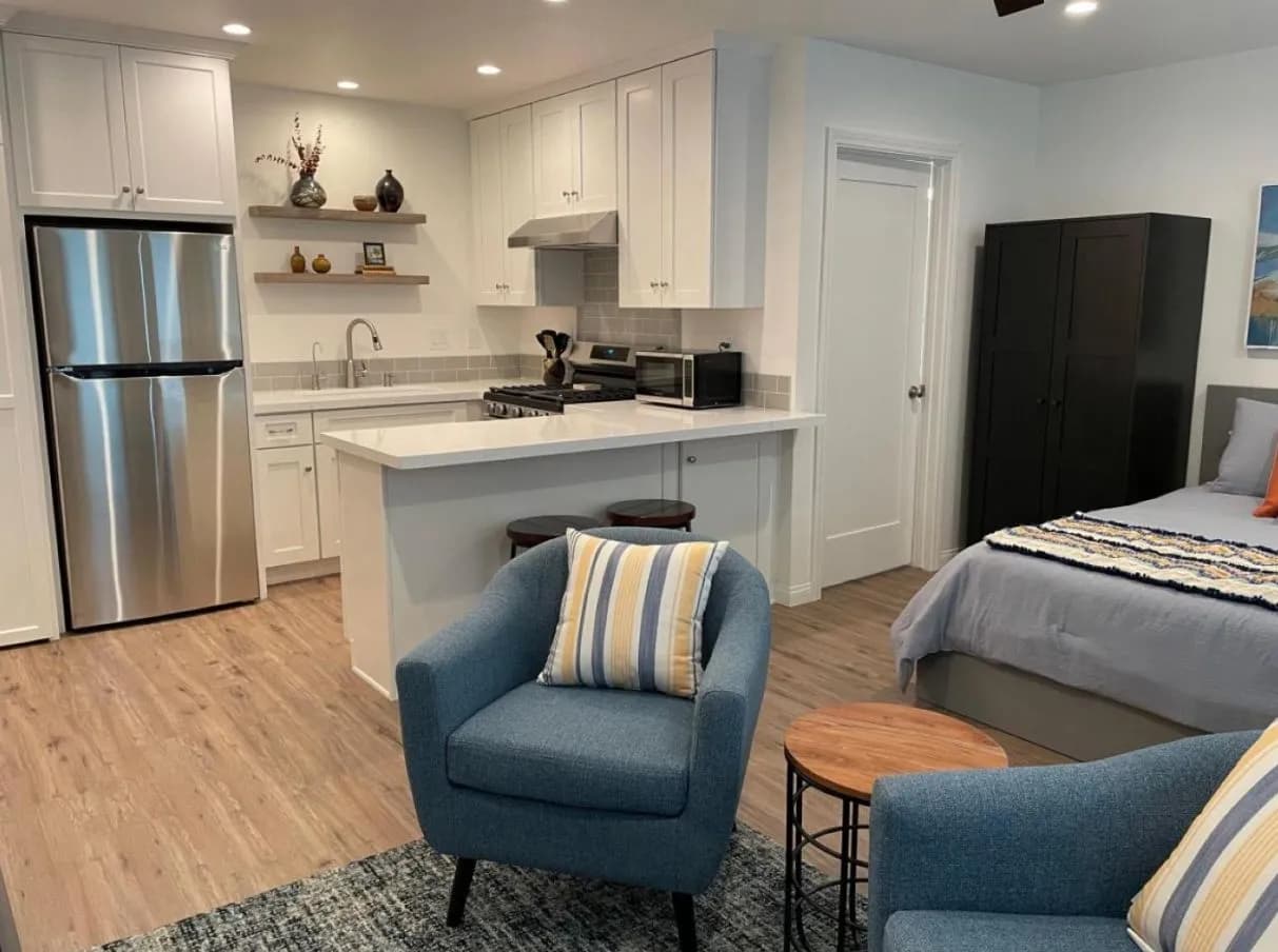 Cozy Studio Apartment in Old Towne Orange — townhouse rental in Orange, CA