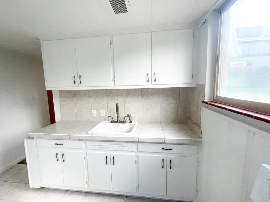 Quaint 1 bed/ 1 bath on South Pearl Street — apartment rental in Denver, CO