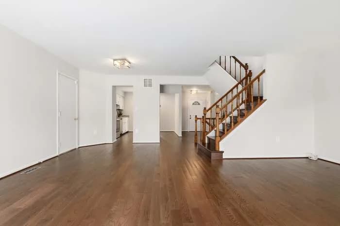 An Amazing Townhouse Available for Rent — townhouse rental in Germantown, MD