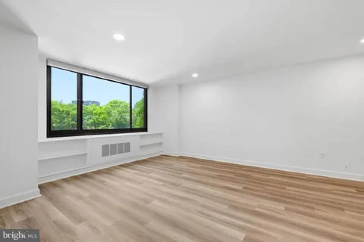 A Charming Studio — condo rental in Arlington, VA